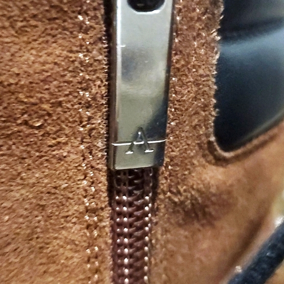 Aquatalia ITALY Brown Suede Iriana Ankle Heel Lug Zip Water Resisant Boots Sz 7 - Picture 9 of 12